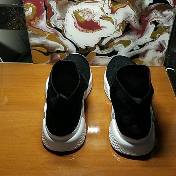 Mens "Tyga" Ultra Lightweight High Sock Sneakers - Picture 6 of 6